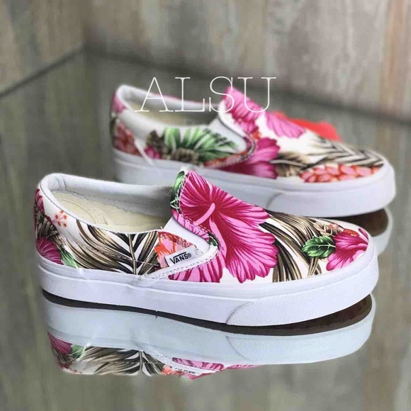 Vans Other - VANS Classic Slip On Pink Flowers  Kid’s AUTHENTIC